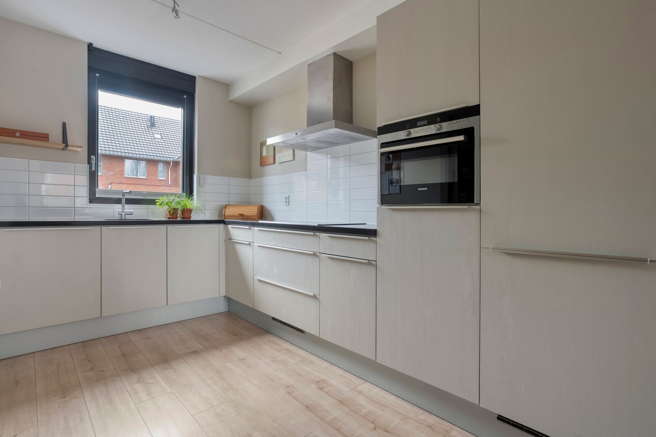 Photo 21 of Schuilenburgstraat 42