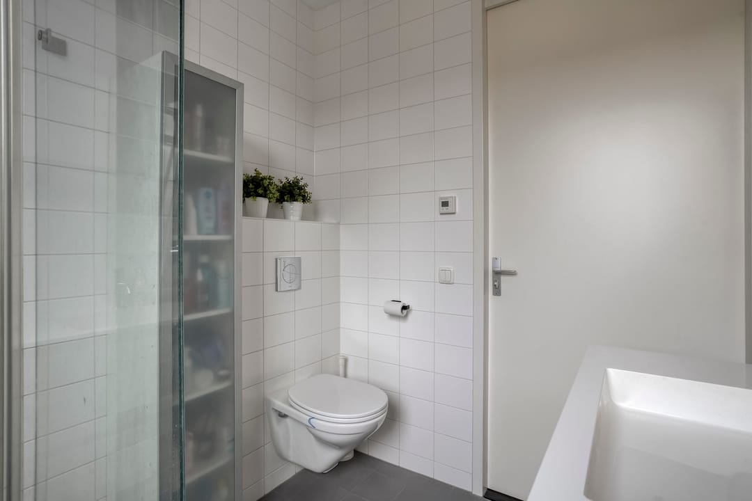 Photo 32 of Schuilenburgstraat 42