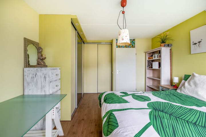 Photo 37 of Oeverloper 19