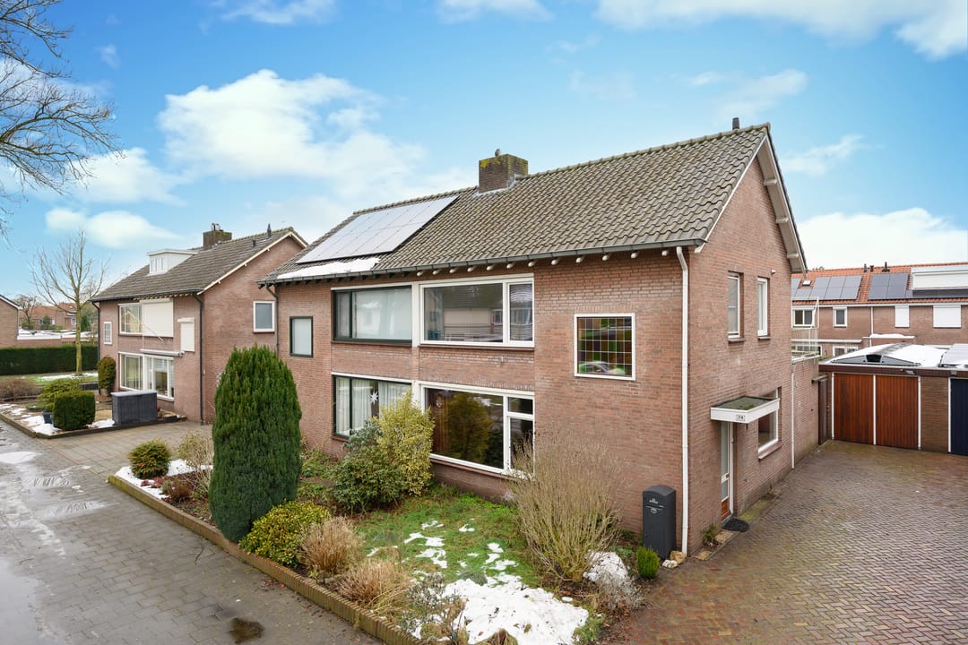 Photo 1 of Paukenstraat 74