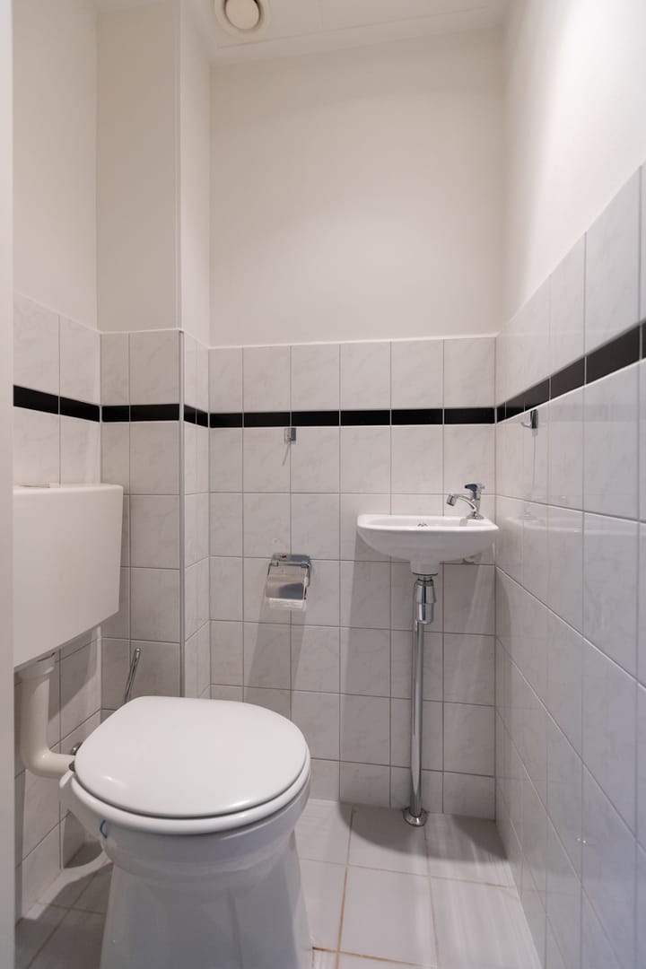 Photo 8 of Michiel de Ruyterstraat 59