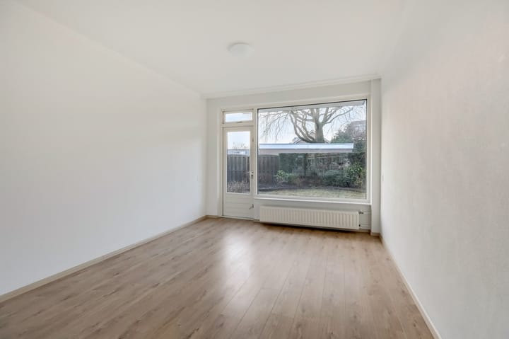 Photo 10 of Michiel de Ruyterstraat 59