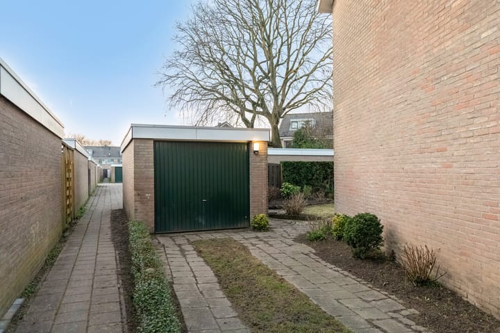 Photo 42 of Michiel de Ruyterstraat 59