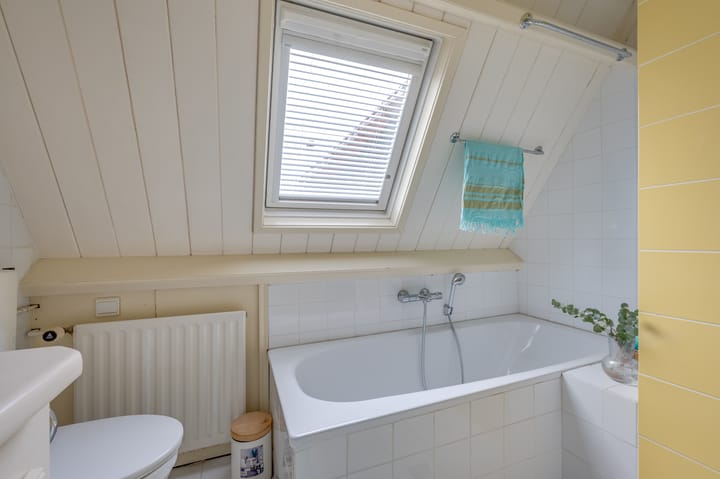 Foto 35 van Burgemeester Geuzestraat 45