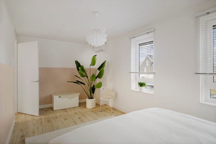 Foto 20 van M.C. Escherweg 75