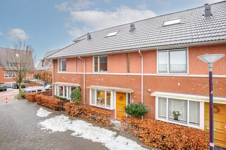 Raoul Hausmannhof 2 main image