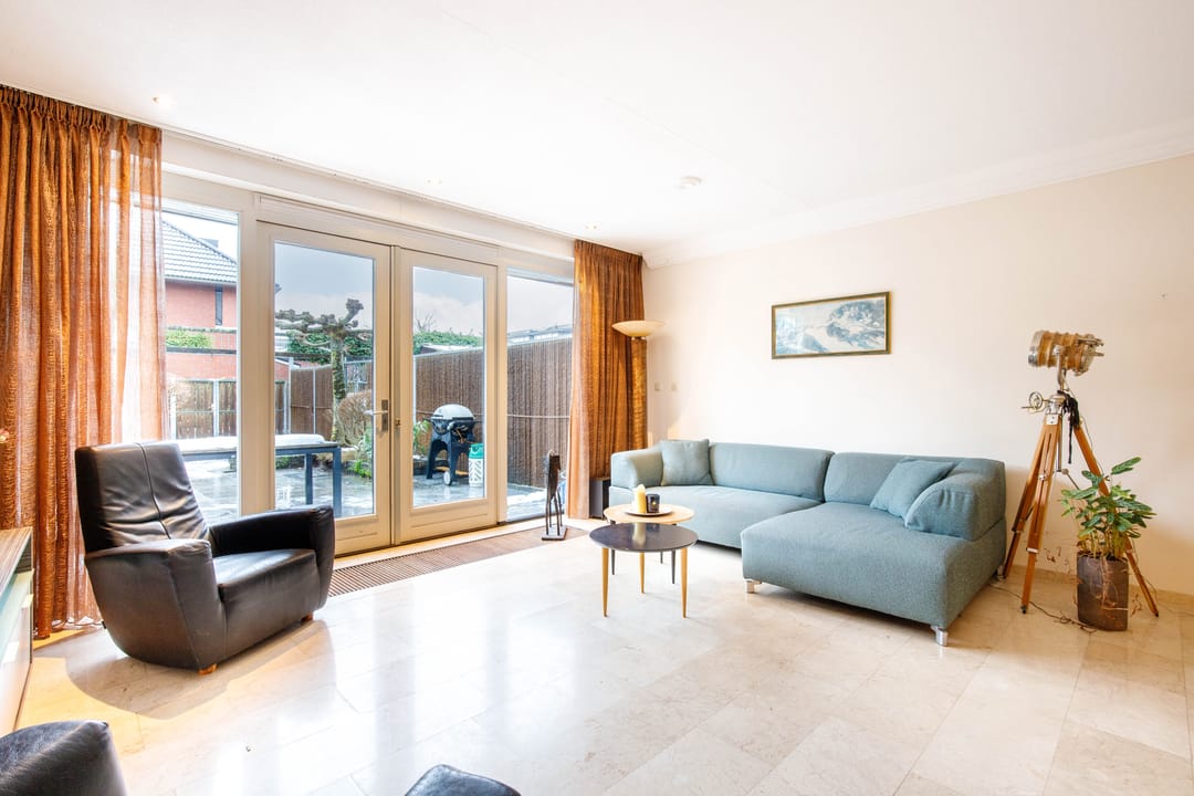 Foto 7 van Raoul Hausmannhof 2