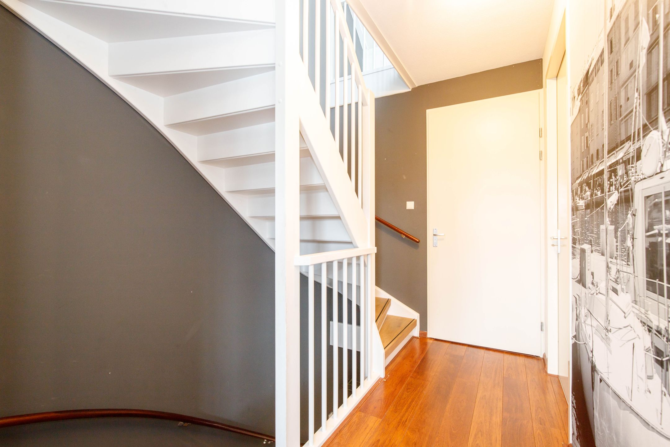 Foto 15 van Raoul Hausmannhof 2