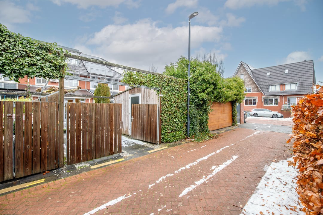 Foto 31 van Raoul Hausmannhof 2