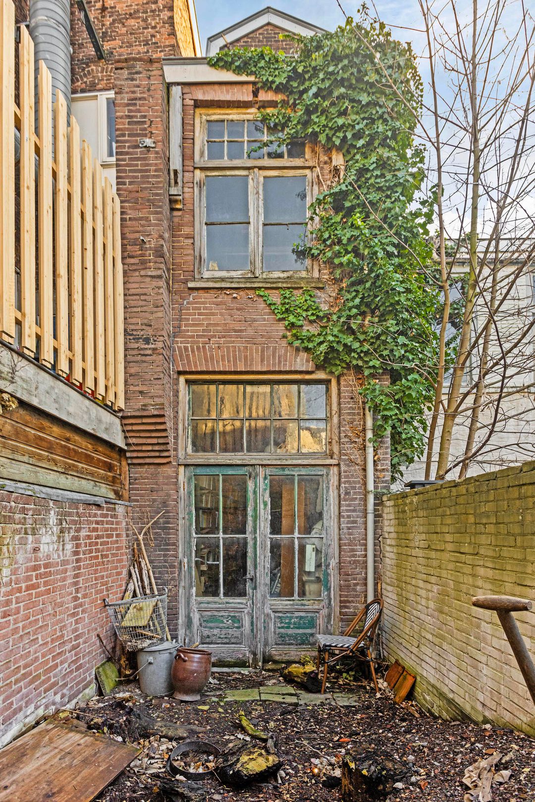Photo 23 of Warmoesstraat 10