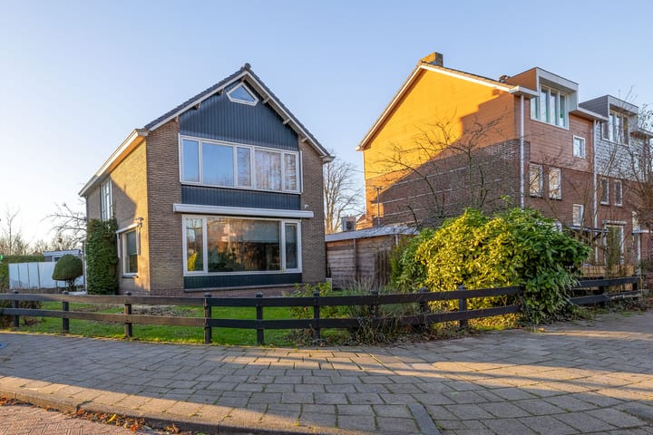 Photo 7 of Vosmaerstraat 14