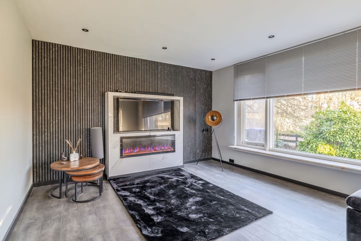 Photo 21 of Vosmaerstraat 14