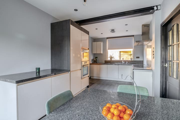 Photo 25 of Vosmaerstraat 14