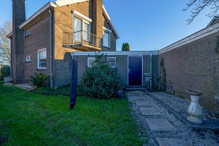 Photo 35 of Vosmaerstraat 14