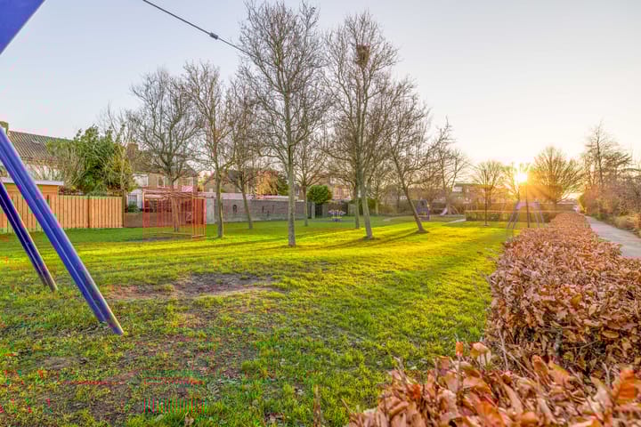 Photo 37 of Vosmaerstraat 14