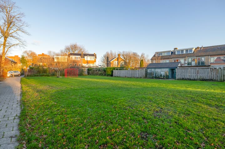 Photo 38 of Vosmaerstraat 14