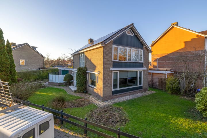 Photo 5 of Vosmaerstraat 14