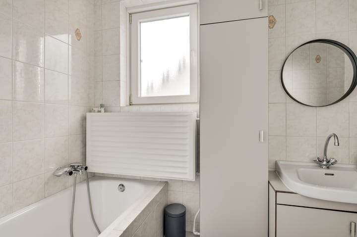 Foto 15 van Bernhardstraat 10