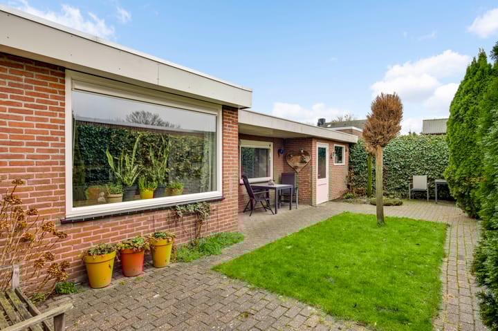 Foto 25 van Bernhardstraat 10