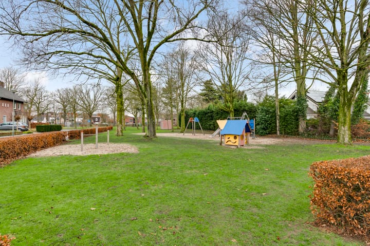 Foto 30 van Bernhardstraat 10