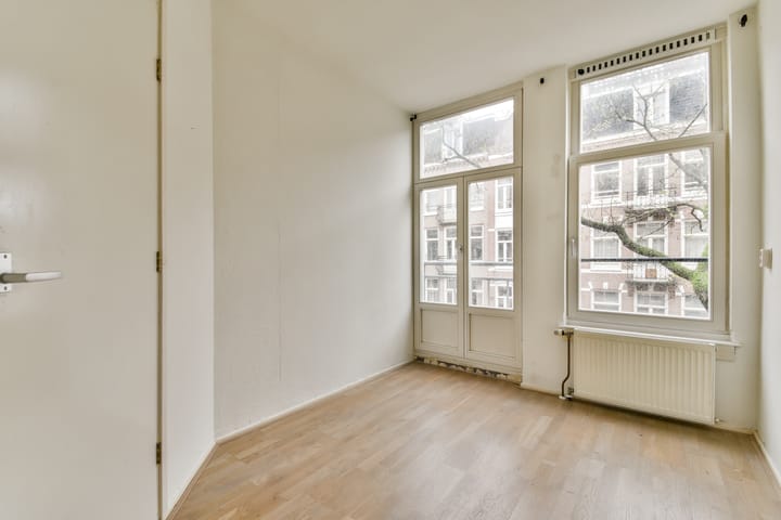 Photo 13 of Wilhelminastraat 128-2