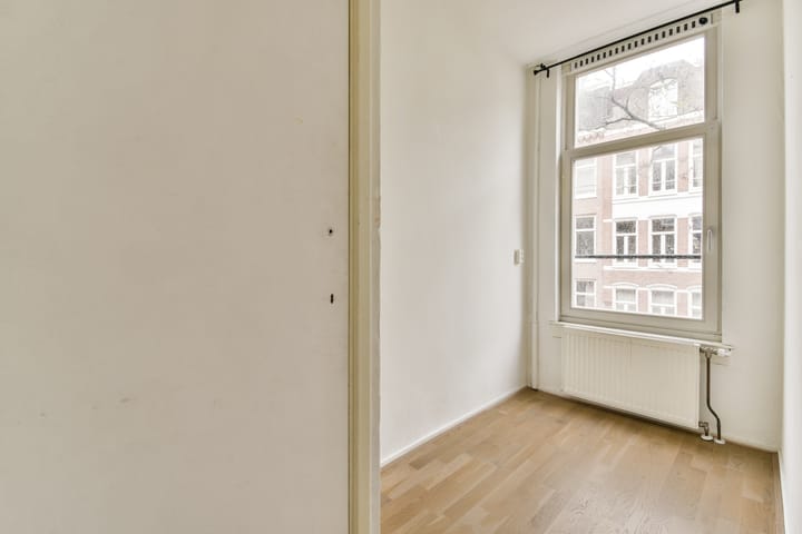 Photo 17 of Wilhelminastraat 128-2