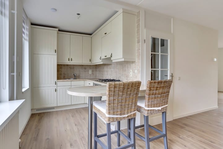 Photo 11 of Anjerstraat 1