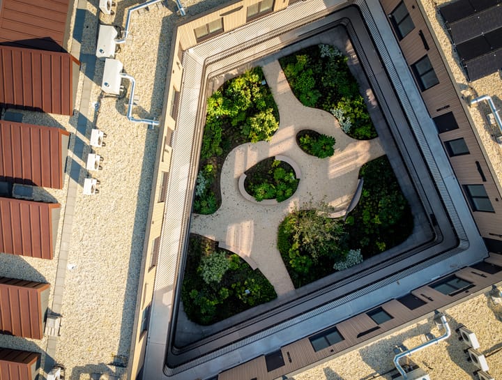 Photo 14 of E.J. Ruijgplein 34