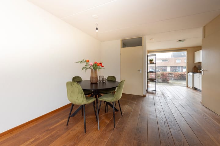 Foto 13 van Roodeschoolstraat 23