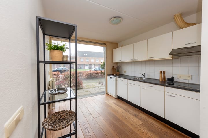 Foto 15 van Roodeschoolstraat 23