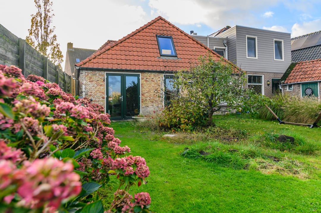 Photo 46 of Hoofdstraat 140