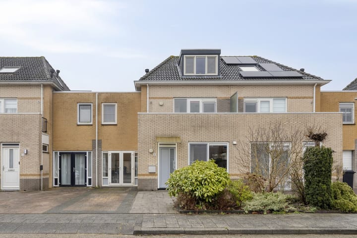 Photo 4 of Morellenstraat 8