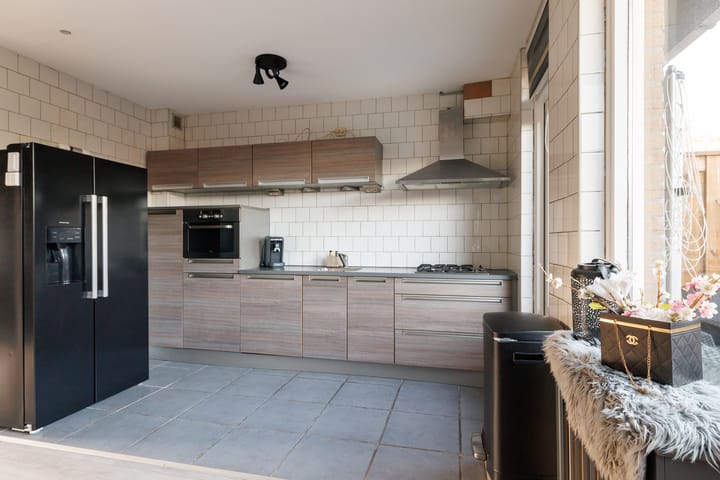 Photo 2 of Tjalk 33 23