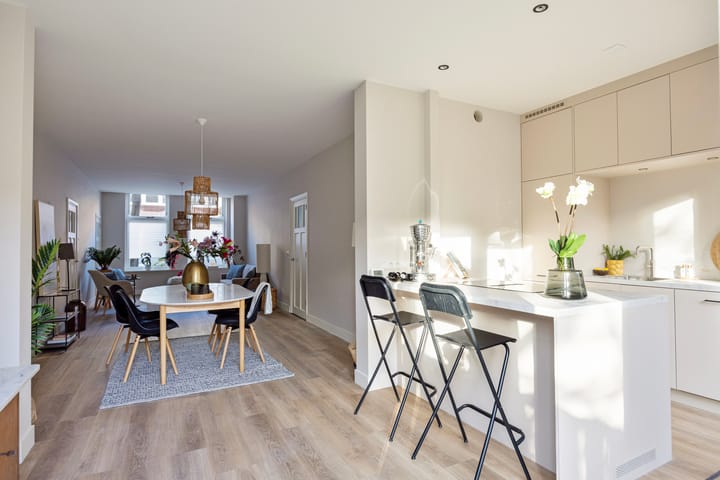 Foto 16 van Cornelis Trompstraat 74