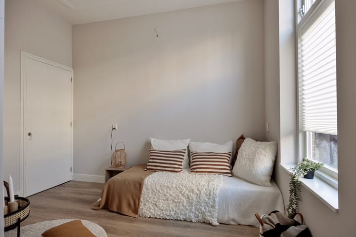 Foto 23 van Cornelis Trompstraat 74