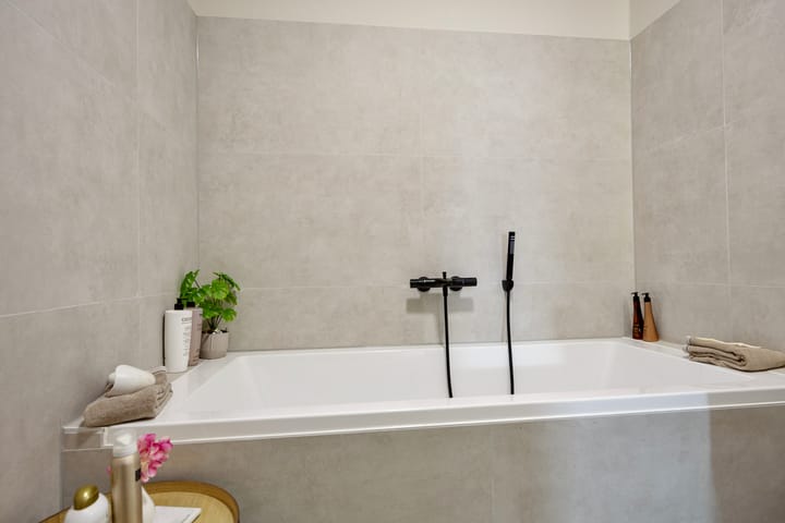 Foto 28 van Cornelis Trompstraat 74