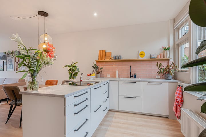 Foto 14 van Korenbloemstraat 4