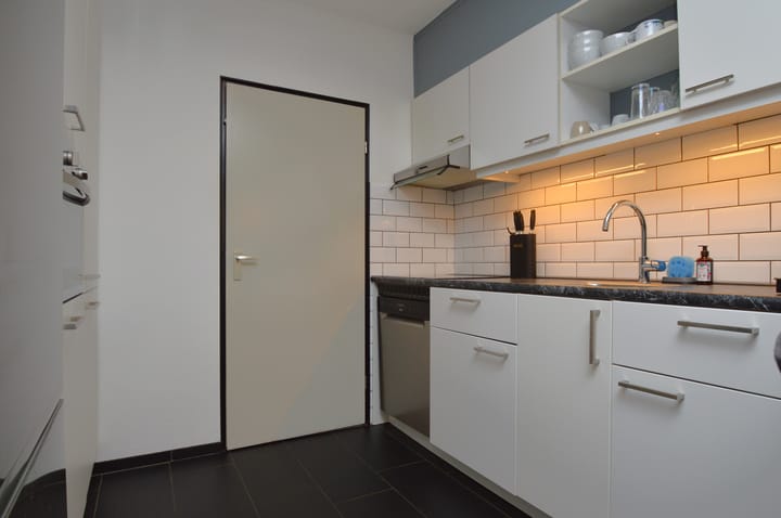 Photo 6 of Gender 13