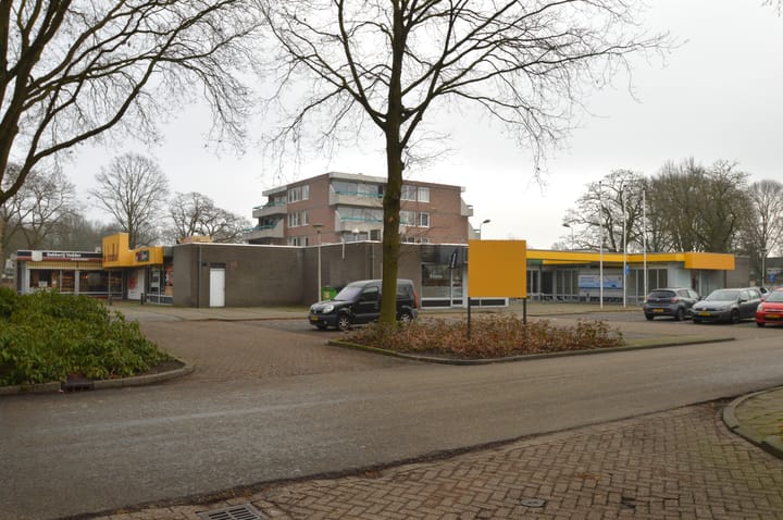 Photo 23 of Gender 13