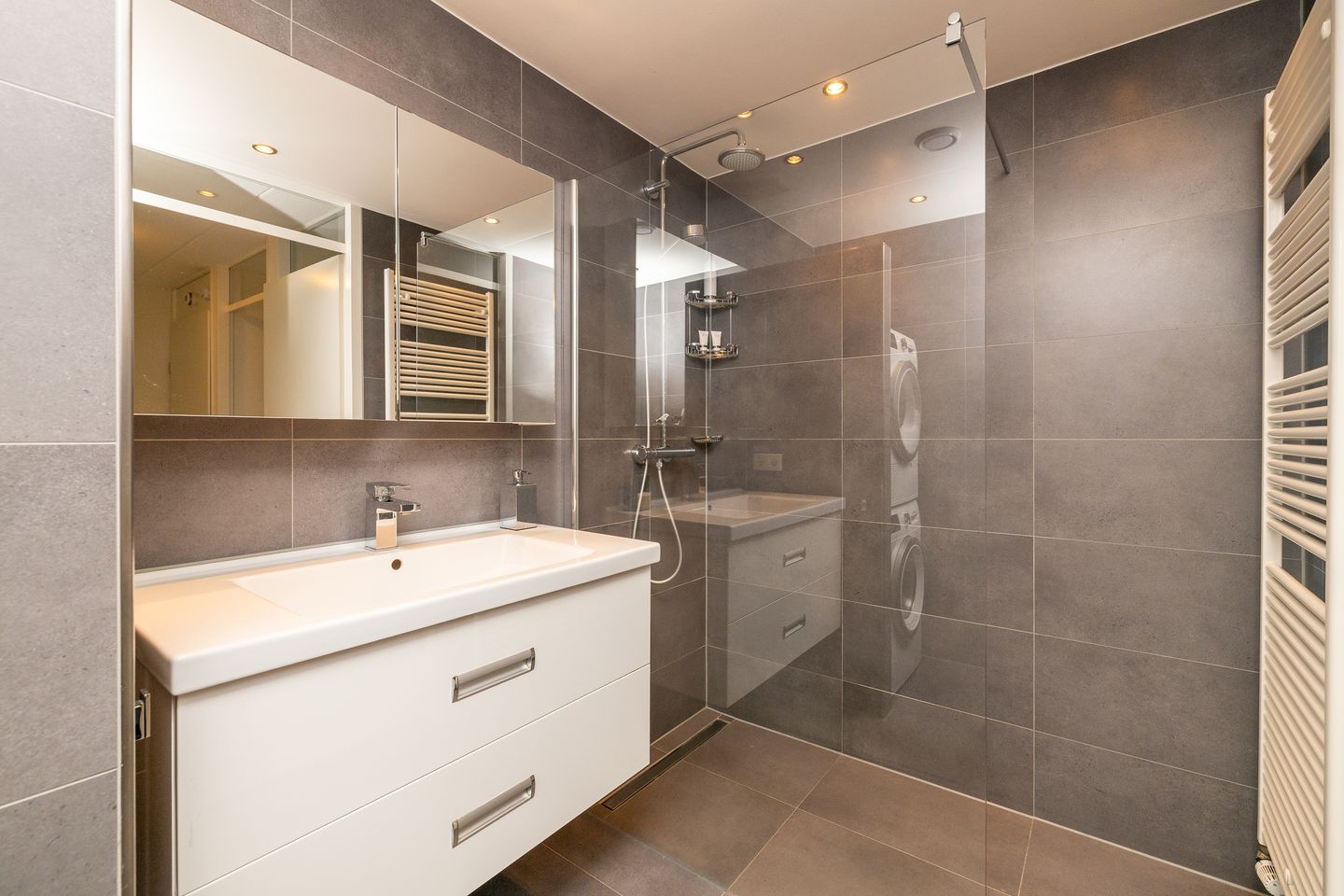 Foto 4 van Anne Vondelingplantsoen 19