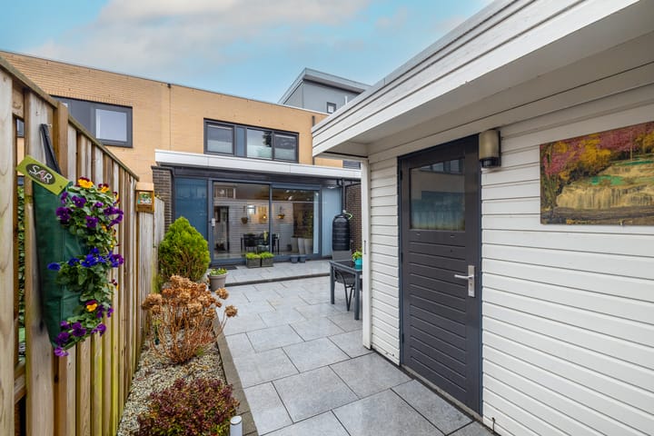 Foto 29 van Anne Vondelingplantsoen 19