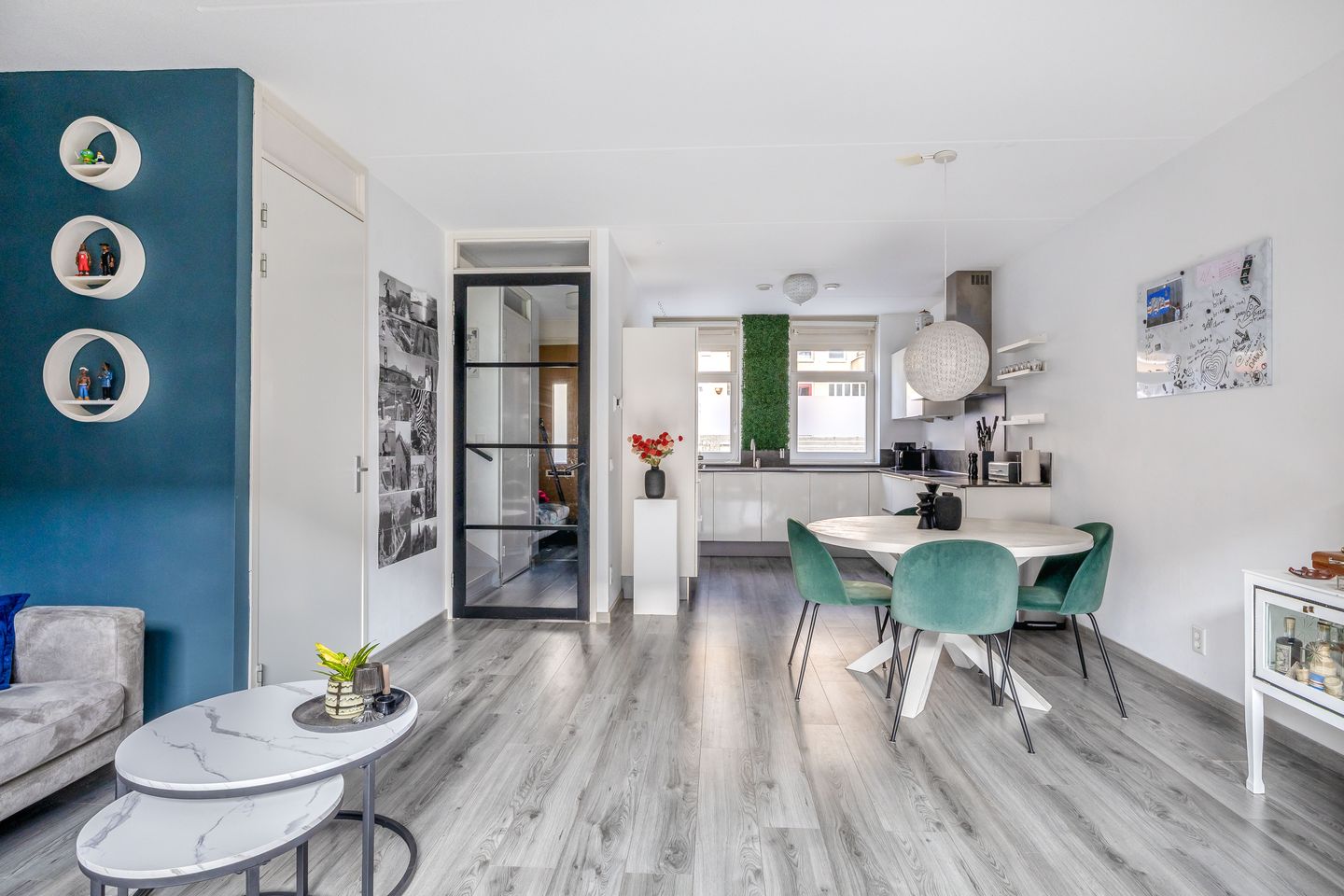 Foto 10 van Raephorststraat 58