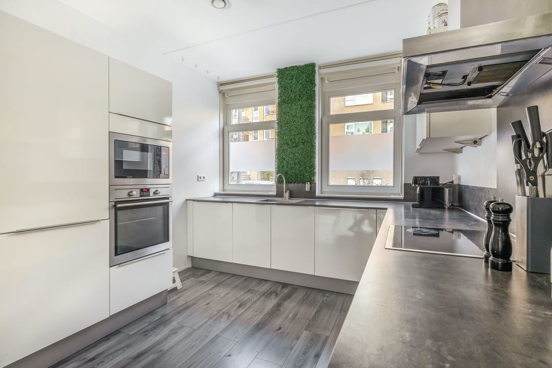 Foto 13 van Raephorststraat 58