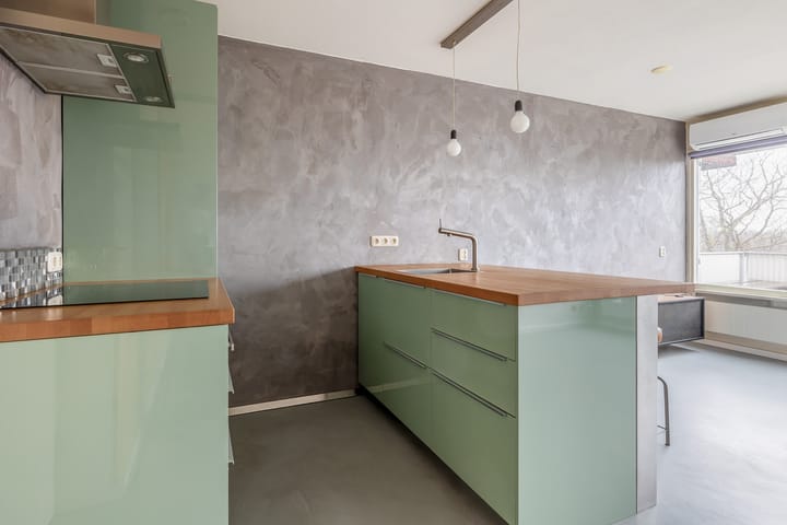 Photo 3 of Tongelresestraat 8-G