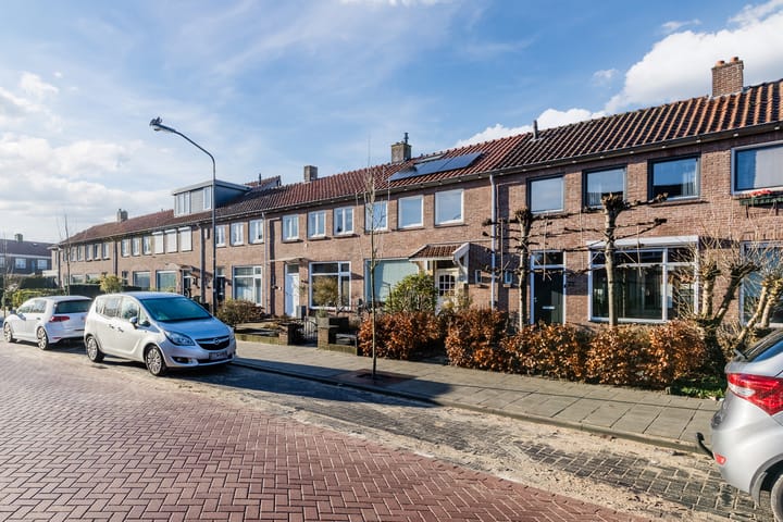 Photo 33 of Julianalaan 72