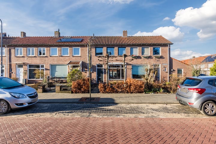 Photo 35 of Julianalaan 72