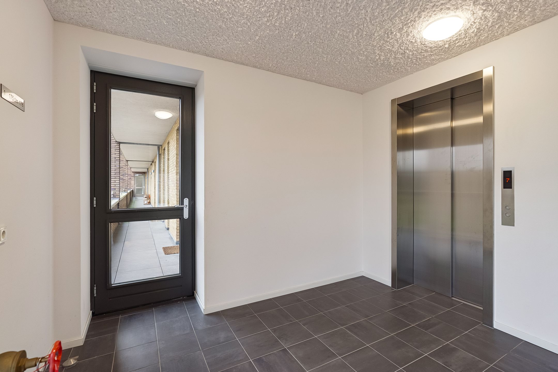 Foto 24 van Tempo Doeloestraat 178