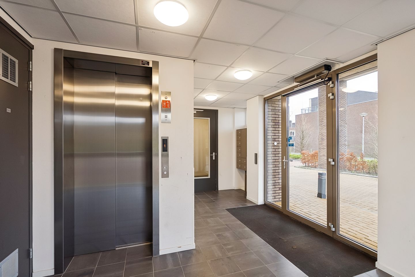 Foto 25 van Tempo Doeloestraat 178