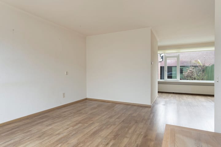 Photo 2 of Louise Julianalaan 23