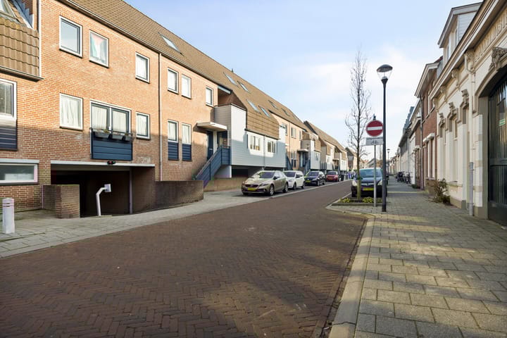 Foto 30 van Kaatsbaan 14